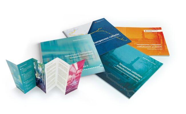 Tampereen raitiotieallianssi esitteen suunnittelu